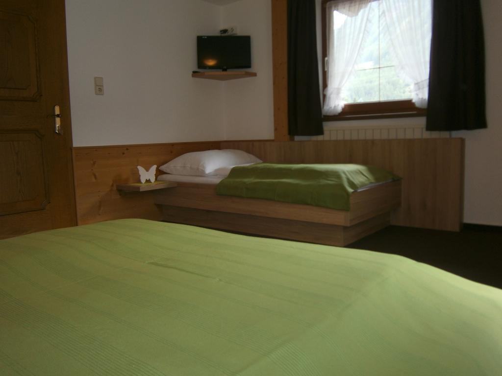 Haus Wiesenheim Fw Oetztal Längenfeld Szoba fotó